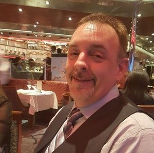 Meet your Posher, Mark